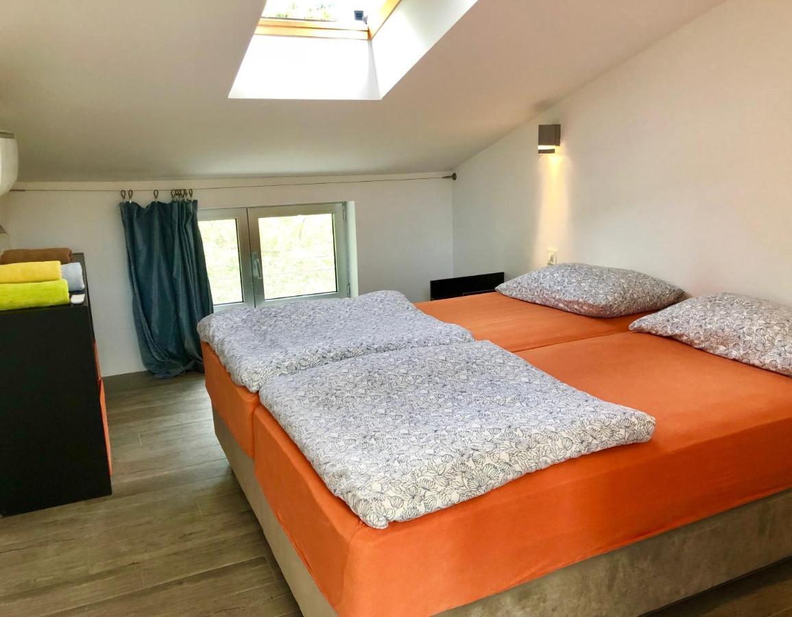 Loft-Beach-Apartments Ratko Novi Vinodolski Esterno foto